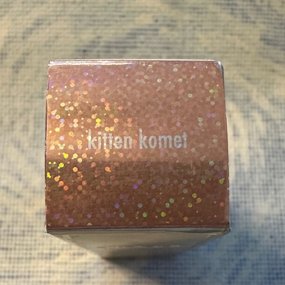 Stila Heaven's Dew Gel Lip Oil in color Kitten Komet. - Picture 6 of 7